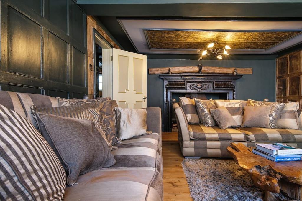 The Famous Harry Potter House, Hot Tub, Cinema Room, Sky Tv Saffron Walden Buitenkant foto
