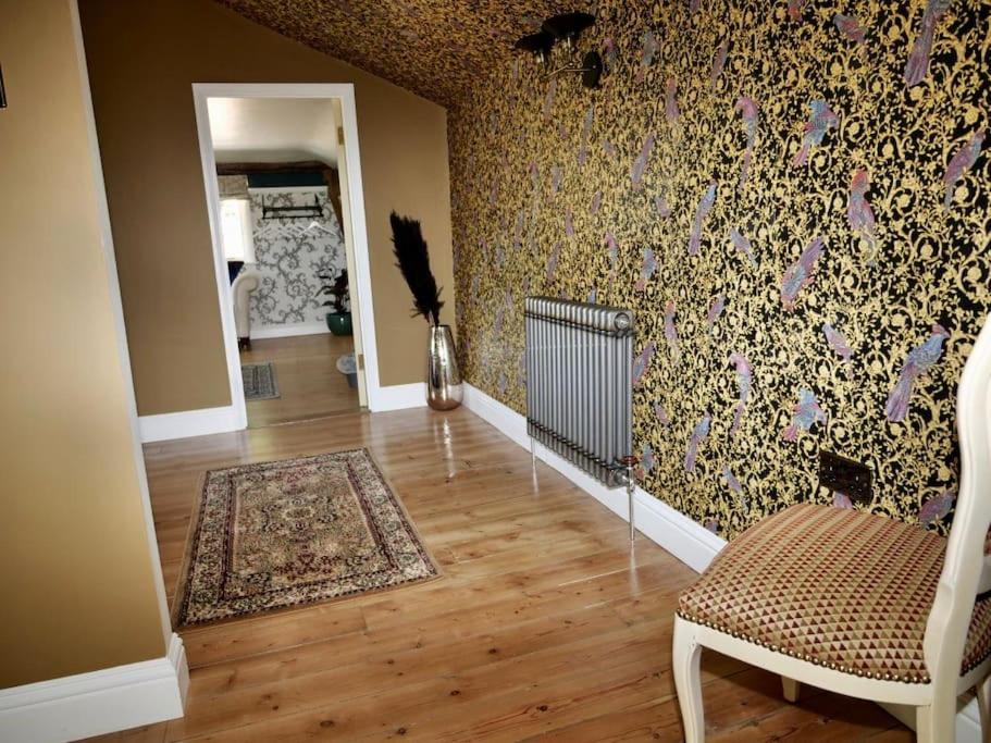 The Famous Harry Potter House, Hot Tub, Cinema Room, Sky Tv Saffron Walden Buitenkant foto