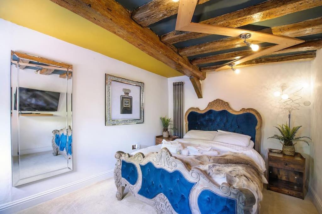 The Famous Harry Potter House, Hot Tub, Cinema Room, Sky Tv Saffron Walden Buitenkant foto