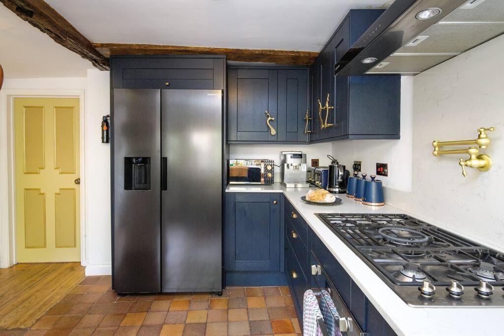 The Famous Harry Potter House, Hot Tub, Cinema Room, Sky Tv Saffron Walden Buitenkant foto