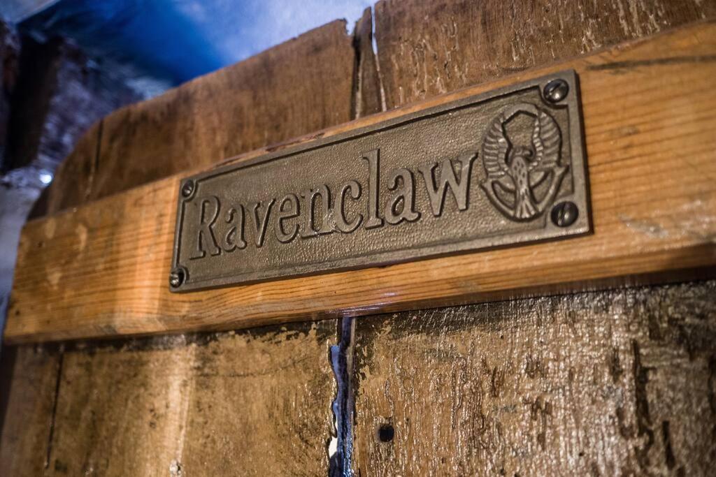 The Famous Harry Potter House, Hot Tub, Cinema Room, Sky Tv Saffron Walden Buitenkant foto