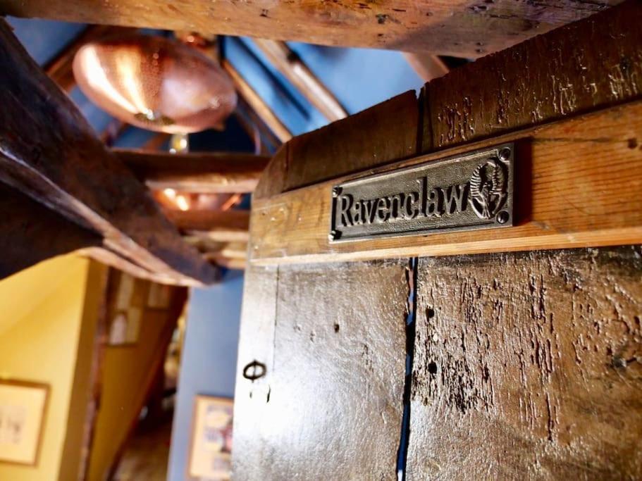 The Famous Harry Potter House, Hot Tub, Cinema Room, Sky Tv Saffron Walden Buitenkant foto
