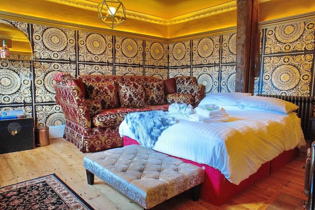 The Famous Harry Potter House, Hot Tub, Cinema Room, Sky Tv Saffron Walden Buitenkant foto